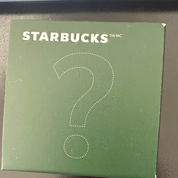 Starbucks Surprise Reusable Festive Bear Hot Cup Lid Stoppers 2025 - Picture 2 of 3